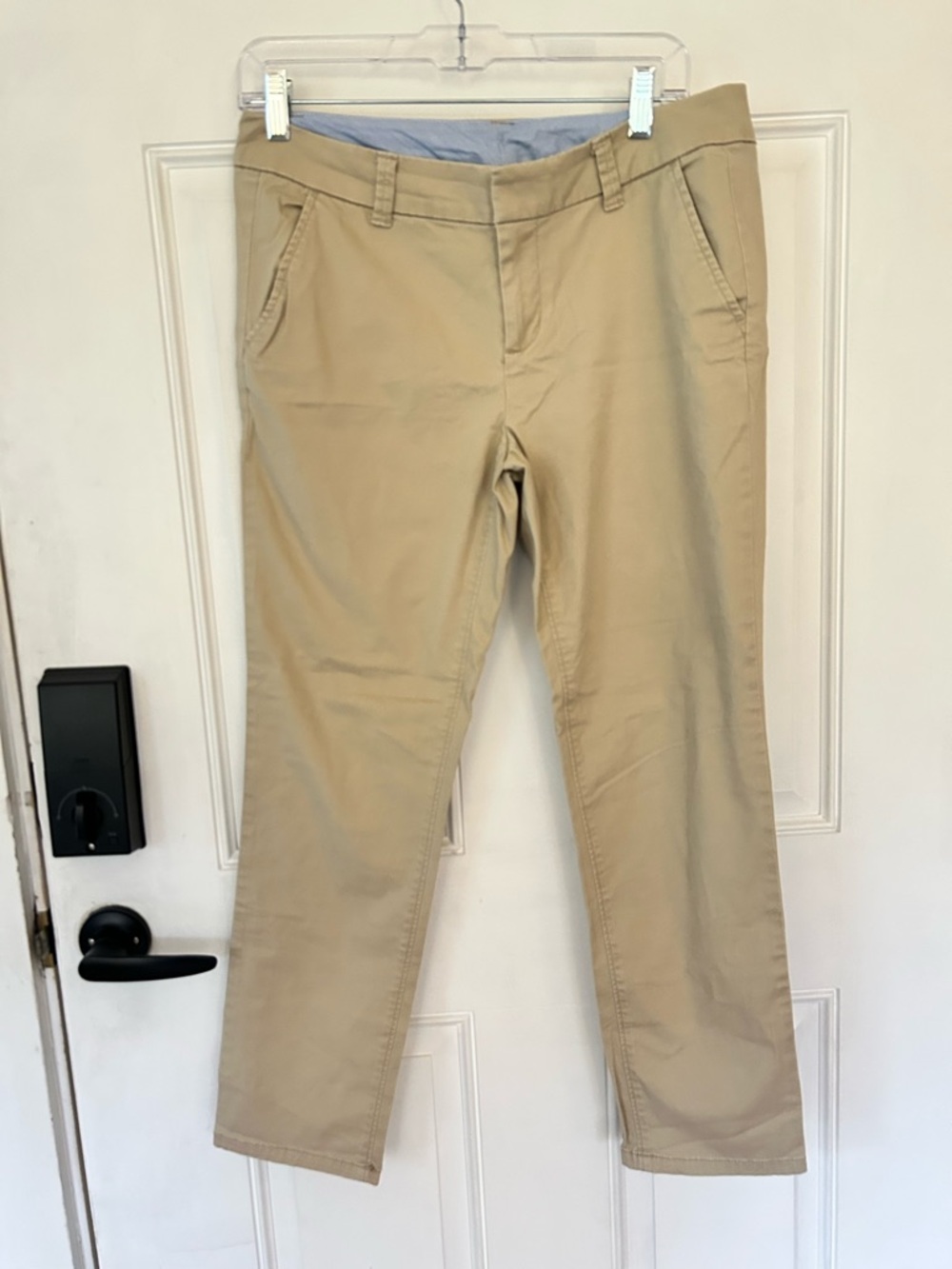 STYLUS Beige Straight-Leg Capris
